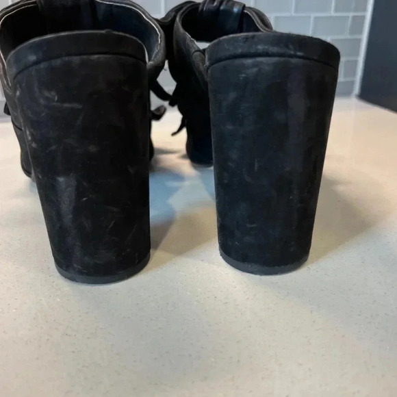 Gianni Bini Suede Heels Size 10 - Picture 5 of 8